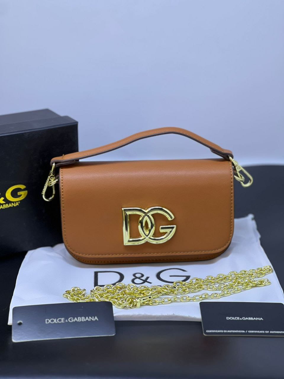 𝐒𝐚𝐜 𝐃𝐨𝐥𝐜𝐞 & 𝐆𝐚𝐛𝐛𝐚𝐧𝐚 - 𝐒𝐲𝐦𝐛𝐨𝐥𝐞 𝐝’é𝐥é𝐠𝐚𝐧𝐜𝐞 𝐬𝐨𝐩𝐡𝐢𝐬𝐭𝐢𝐪𝐮é𝐞 😍👜