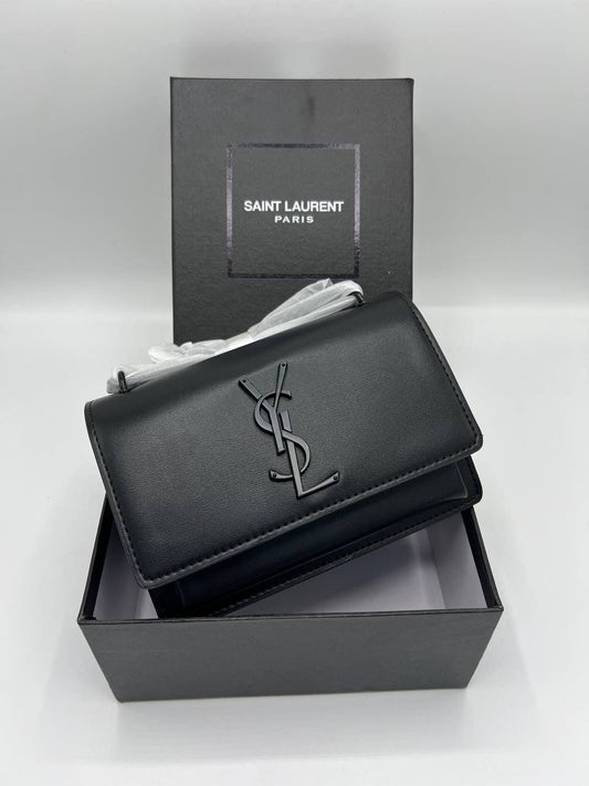 𝑺𝒂𝒄 à 𝑴𝒂𝒊𝒏 𝒅𝒆 𝑳𝒖𝒙𝒆 𝑺𝒂𝒊𝒏𝒕 𝑳𝒂𝒖𝒓𝒆𝒏𝒕 𝑷𝒂𝒓𝒊𝒔 - É𝒍é𝒈𝒂𝒏𝒄𝒆 𝑰𝒏𝒕𝒆𝒎𝒑𝒐𝒓𝒆𝒍𝒍𝒆