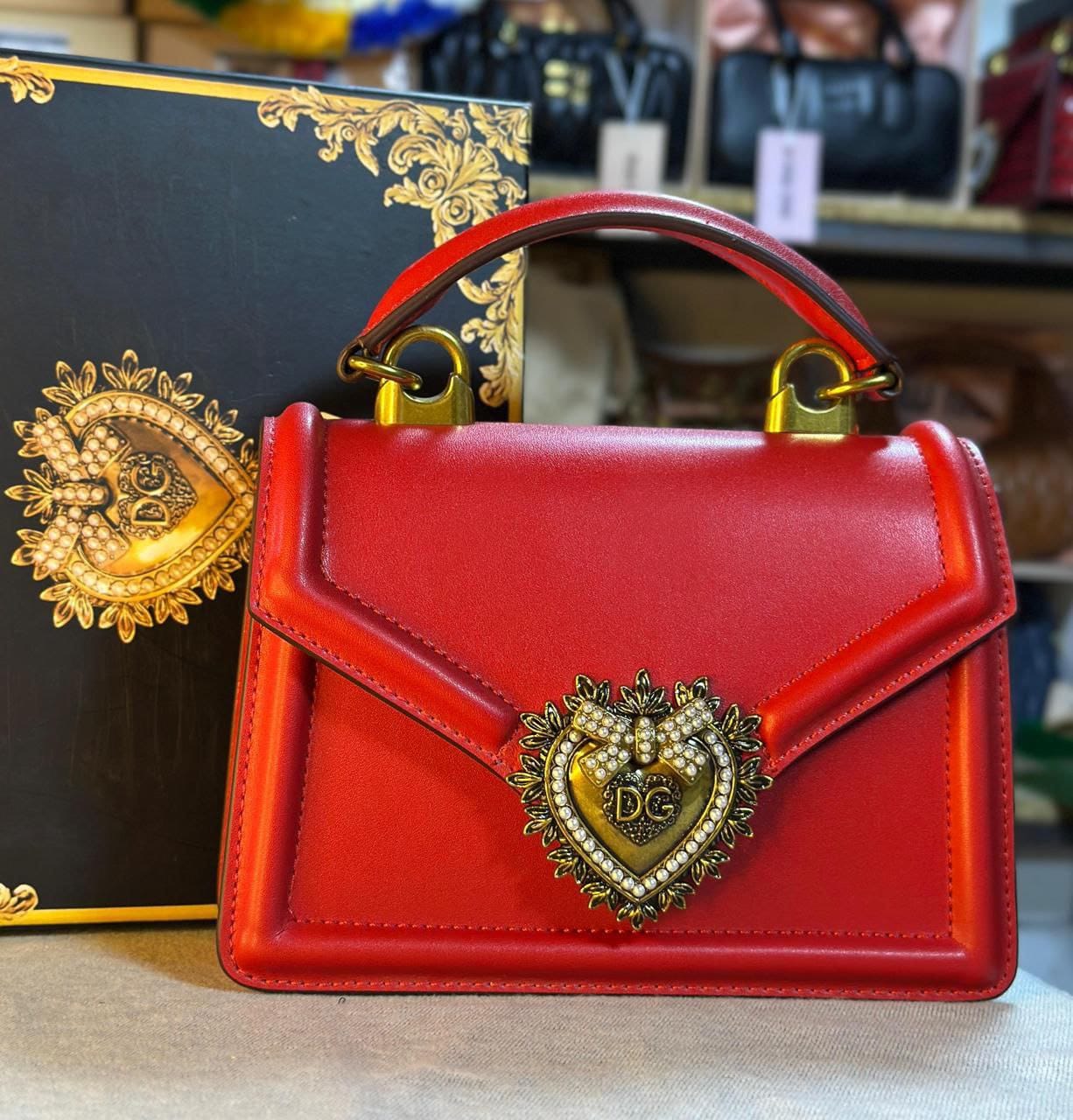 𝑪𝒐𝒍𝒍𝒆𝒄𝒕𝒊𝒐𝒏 𝒅𝒆 𝒔𝒂𝒄𝒔 𝑫𝒐𝒍𝒄𝒆 & 𝑮𝒂𝒃𝒃𝒂𝒏𝒂 𝒅𝒆 𝒍𝒖𝒙𝒆 𝒅𝒂𝒏𝒔 𝒕𝒐𝒖𝒕𝒆𝒔 𝒍𝒆𝒔 𝒄𝒐𝒖𝒍𝒆𝒖𝒓𝒔 🎨