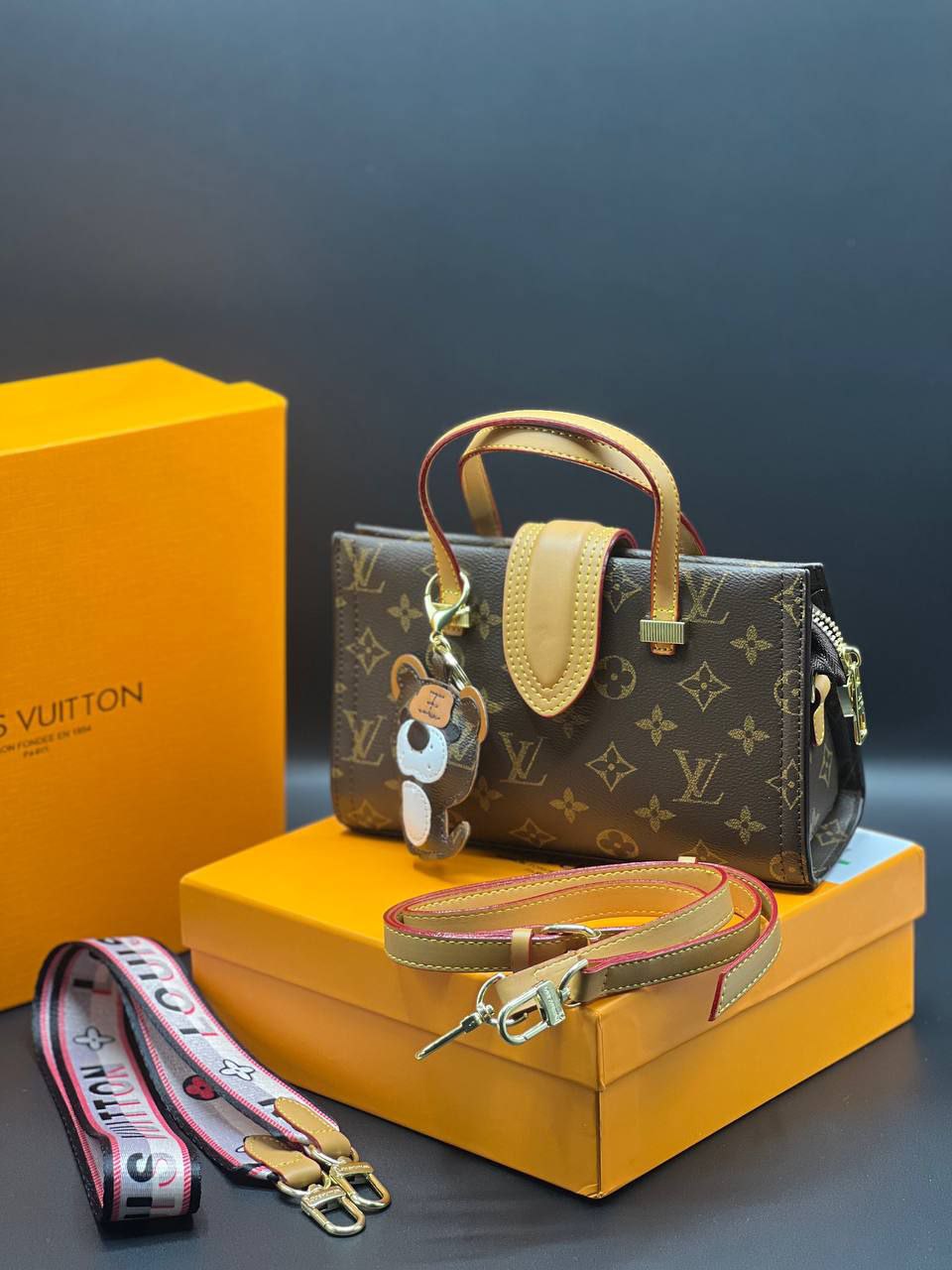 Lv metis monogram