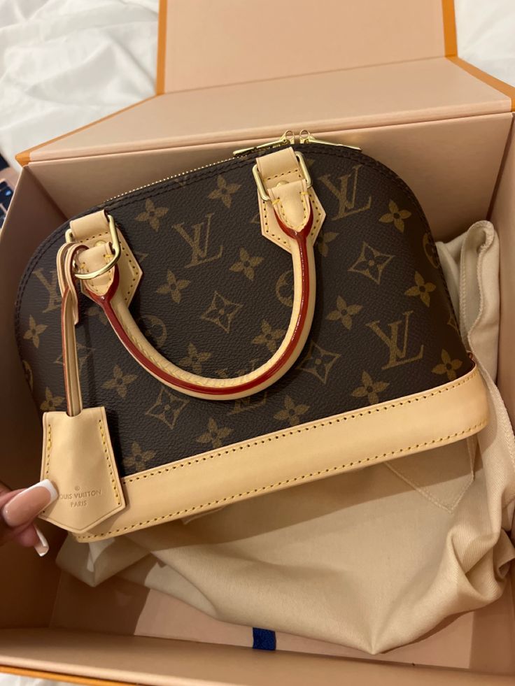 Louis Vuitton alma bb